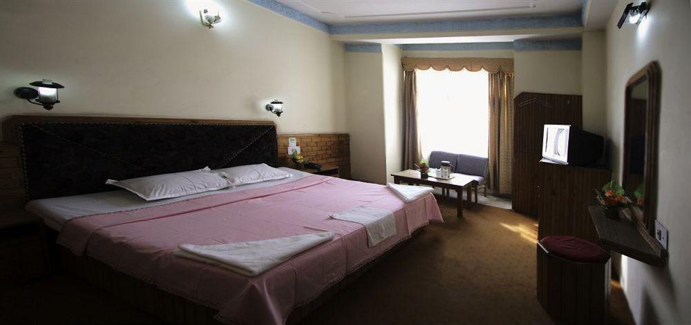 Hotel The Shivalik Manāli Zewnętrze zdjęcie