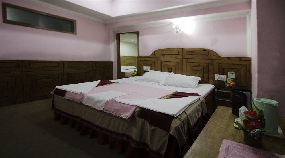 Hotel The Shivalik Manāli Zewnętrze zdjęcie
